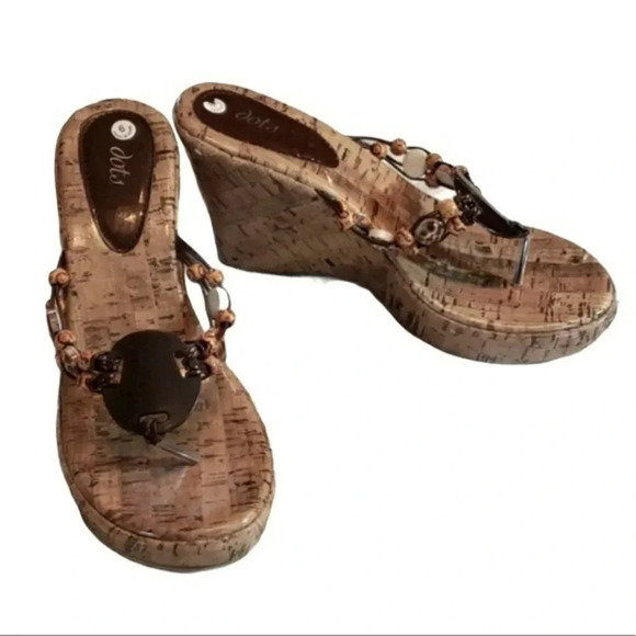 Dots‎ 9M tan/brown cork & beaded platform wedges - Picture 1 of 7